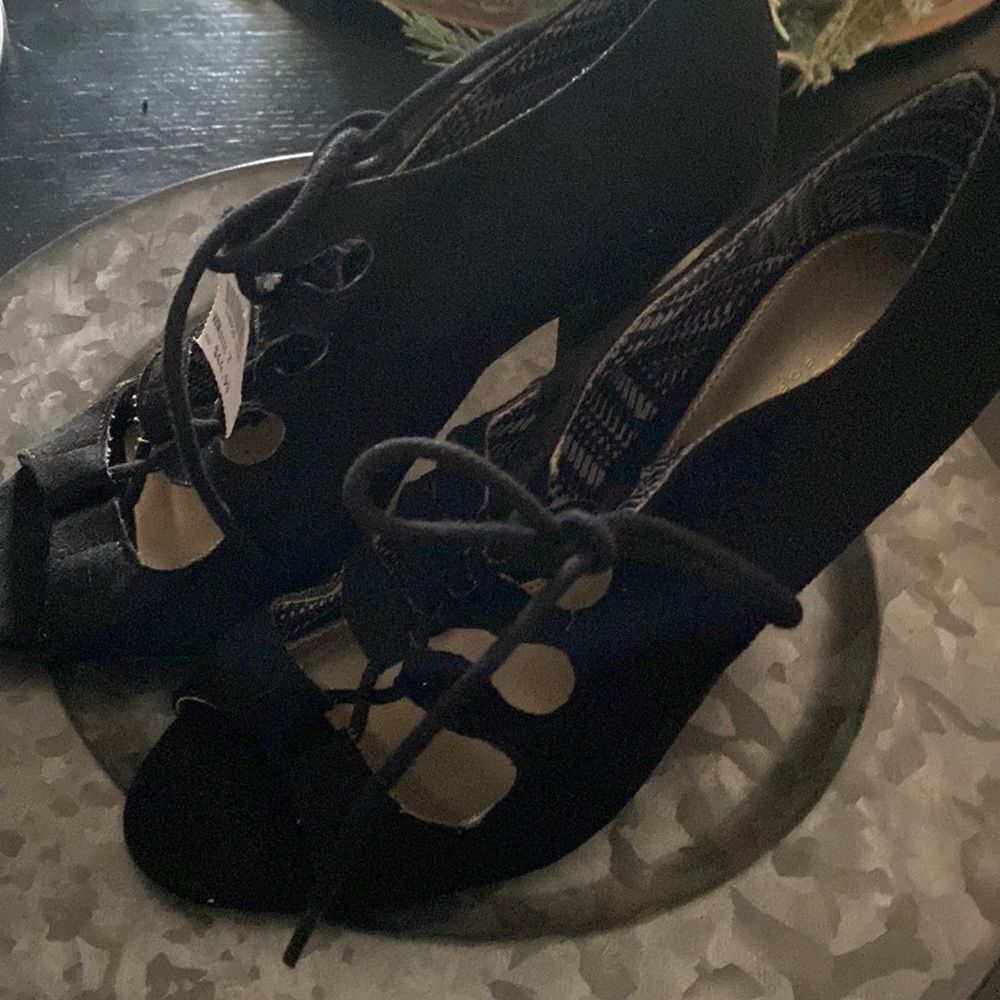 Christian Soriano strappy black velour shoes 7